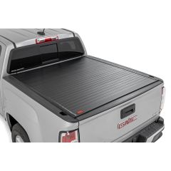 Rough Country Hard Roll Up Bed Cover | 5' Bed | Chevy/GMC Canyon/Colorado 2WD/4WD (15-22)