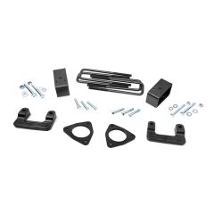 Rough Country 2.5in GM Leveling Lift Kit (07-18 1500 PU | Cast Steel & Cast Aluminum)