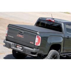 Rough Country Soft Tri-Fold Bed Cover | 5' Bed | Chevy/GMC Canyon/Colorado 2WD/4WD (15-22)