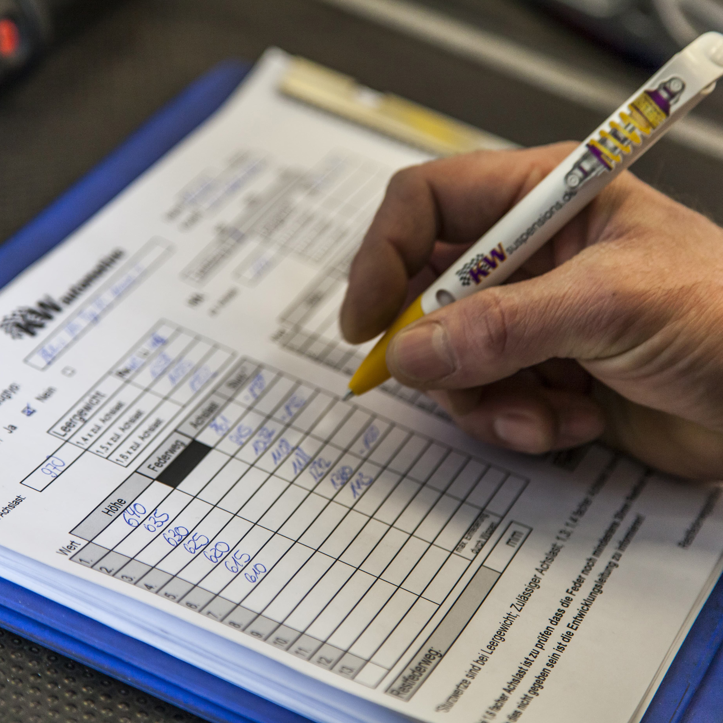 Genuine tuning and still safe on the road: Every KW V1 comes with a parts certificate.