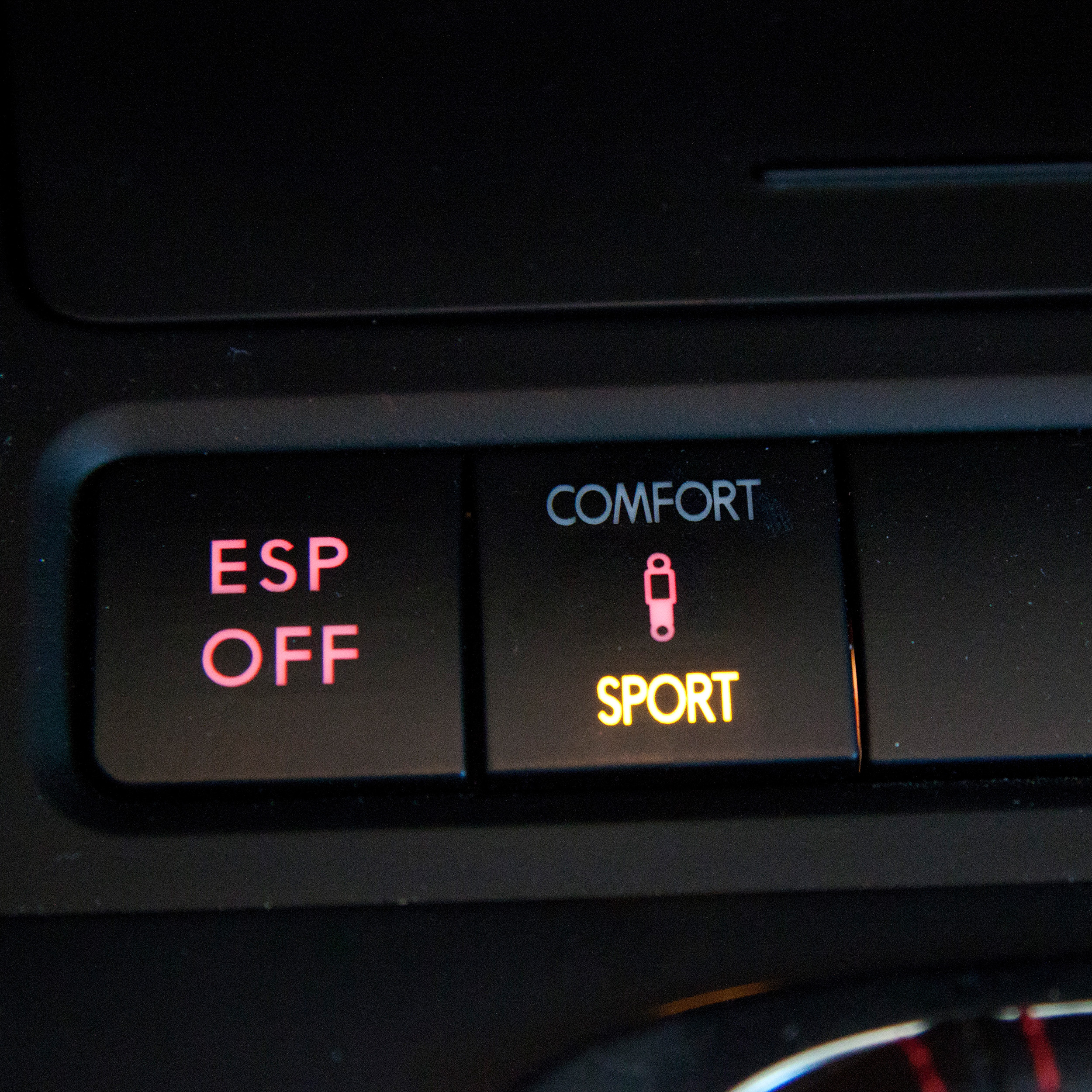 The suspension setup can be operated and changed using the series button in the vehicle.
